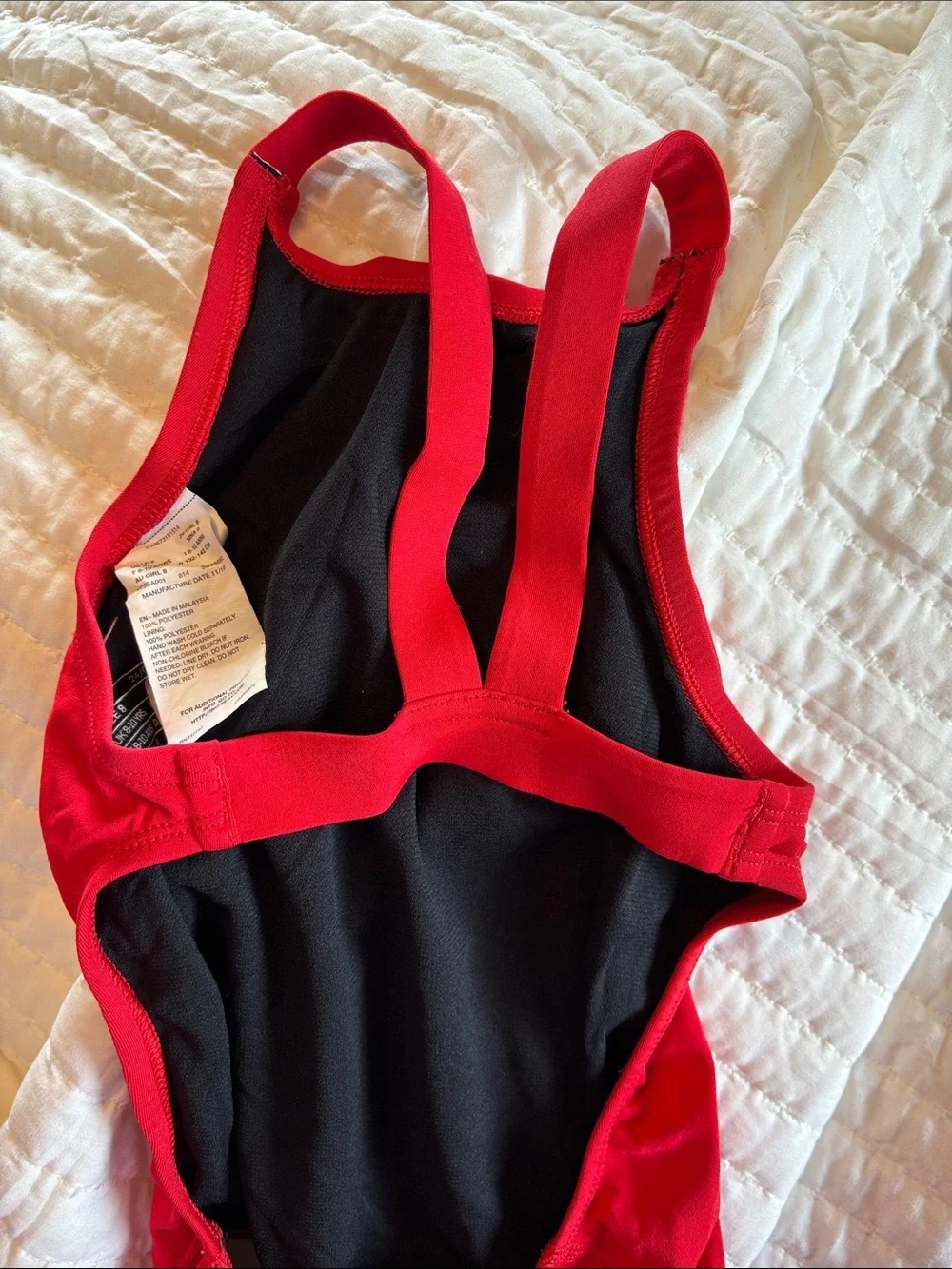 Nike Hydrastrong Solid Cut-Out Poly RacerBack One Piece Swimsuit Girl's 8